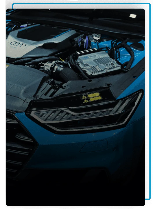 Motorruimte van een Audi tijdens chiptuning bij AutoChipper